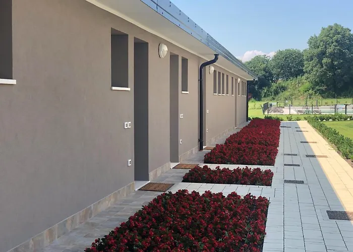 Villa mit Pool: Agricamping Al Grappolo Divino